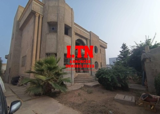 A VENDRE VILLA ENCOURS LA SOUKRA