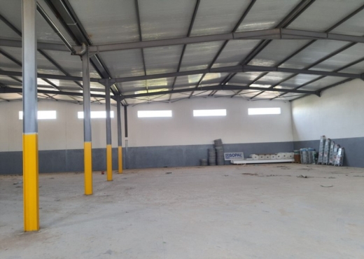 À louer : Dépôt industriel 1000 m²