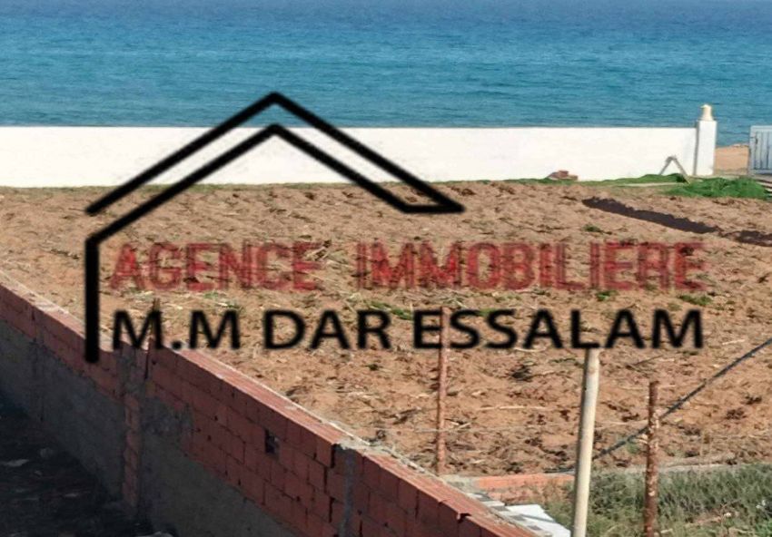 terrain à À Vendre à NABEUL - terrain première position de la mer