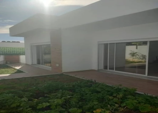 villa à À Vendre à TUNIS - A vendre un très belle villa à hadaye9  elman