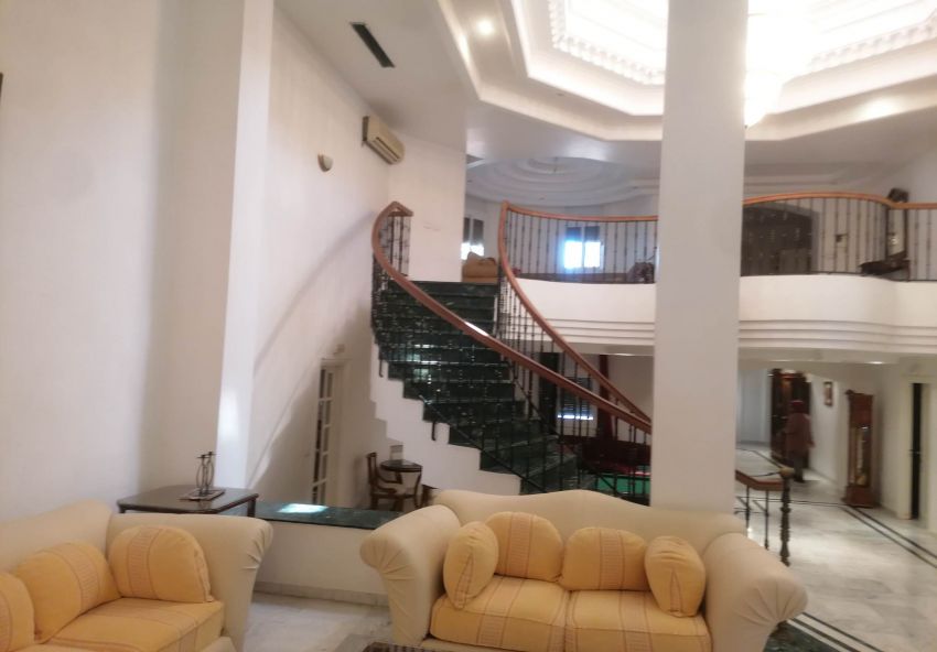 villa S+6 Route de Gammarth  standing Moderne