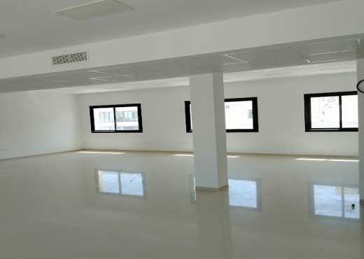 Super bureau 160 m² en open space au lac 2