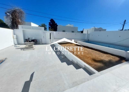 Villa S+4 avec piscine à La Marsa