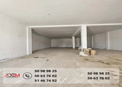 studio à À Louer à SOUSSE - A louer dépôt 350m²
