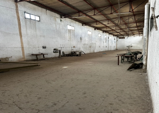 📦 Dépôt Commercial à Louer