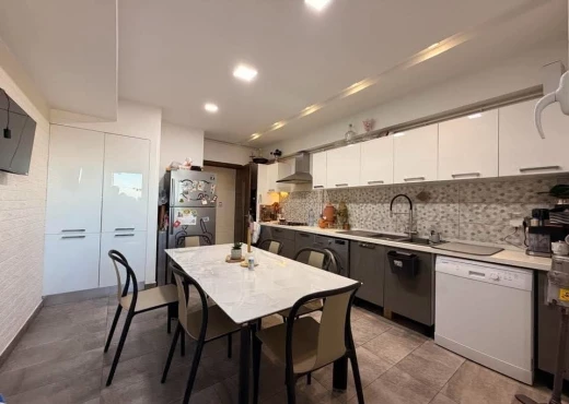 Appartement à À Vendre à SFAX - A Vendre Appart S+3 a Sfax