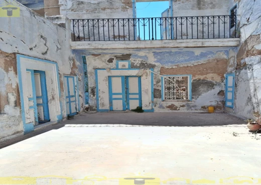 maison à À Vendre à NABEUL - دار عربي البيع في قلب الحمامات