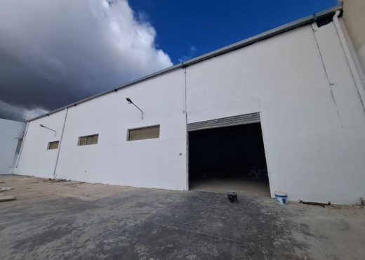 À louer – Local industriel 1250m²