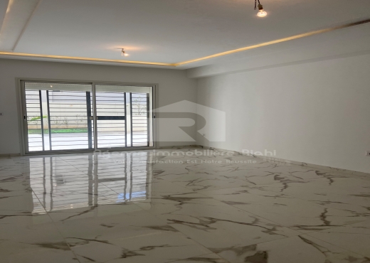 A vendre bureaux A2 à Sahloul 4