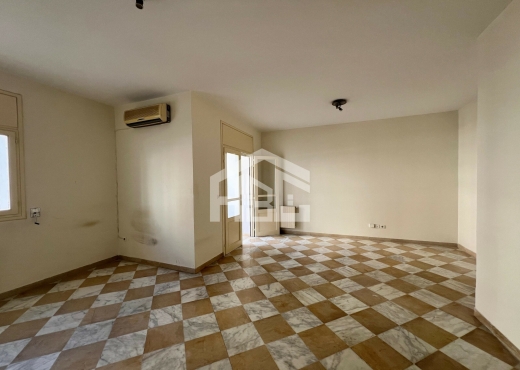 A vendre S+3 de 175 m² à Ennasr 1