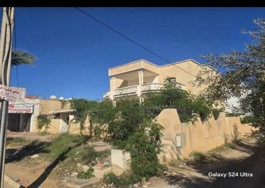 terrain à À Vendre à SOUSSE - Terrain pour des promoteur