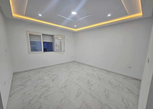 : APPARTEMENT S2 AU 2em etage