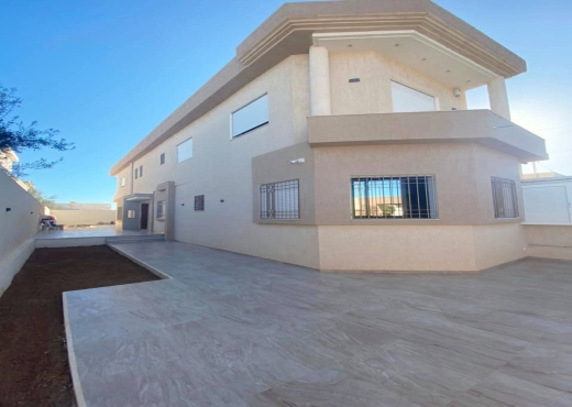 A Vendre Villa Rte Bouzeyene Sfax