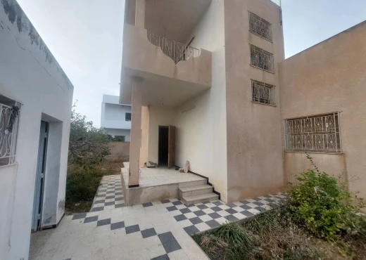 villa à À Vendre à SFAX - A Vendre Villa Rte Ain Sfax