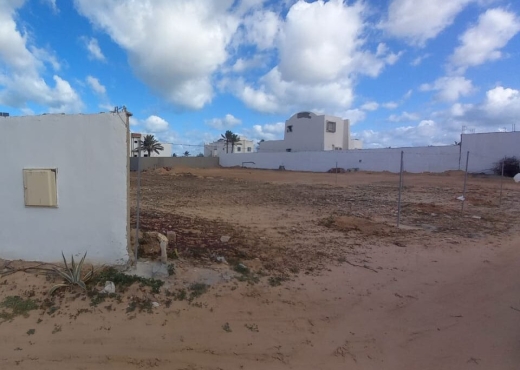 A Vendre Terrain à Djerba Midoun