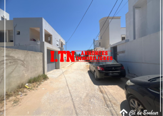 terrain clôturé  à chotrana 3