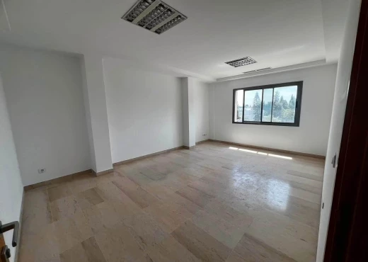 bureau à À Louer à ARIANA - ARIANA CENTRE – BUREAU 2H+6 À LOUER