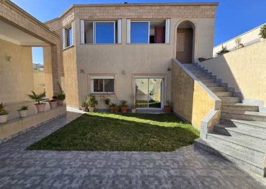 Villa haut standing en plein centr