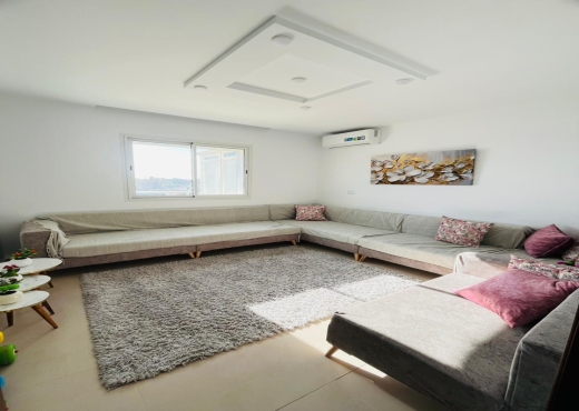 A vendre S+3 a Ennkhilet