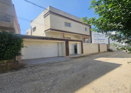 Triplex haut standing à louer