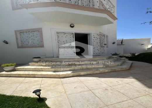 A Vendre villa S4 - Piscine Hergla