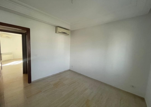 APPARTEMENT s+3 à Loyer à Riadh El