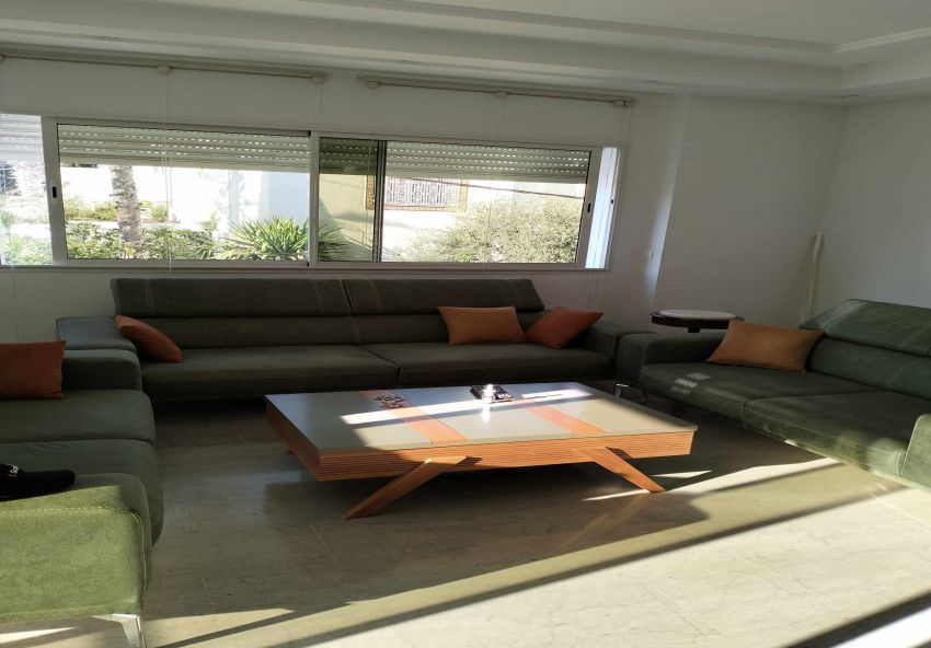 villa  LA Marsa 2 niveaux separer