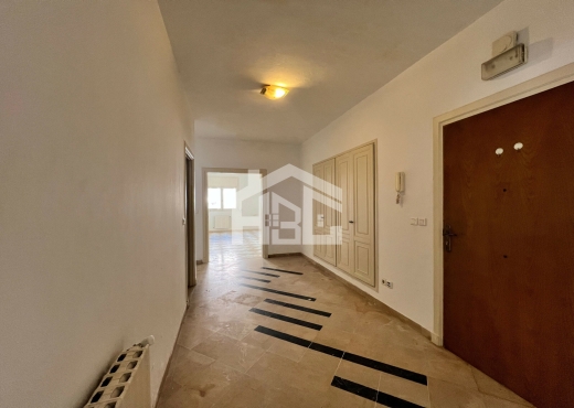 A vendre S+3 de 175 m² à Ennasr 1