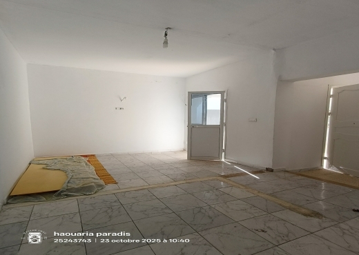 Deux maisons a vendre au centre ville elhaouaria