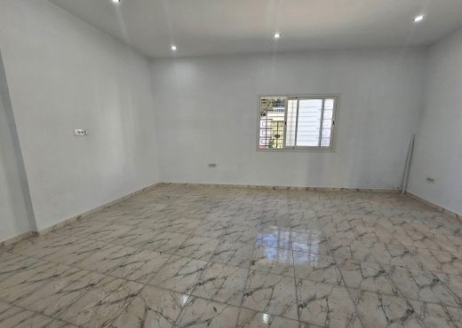 LA SOUKRA – À VENDRE  DÉPÔT