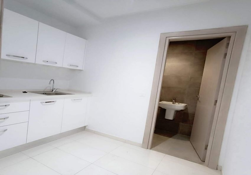 A louer bureau S+1 Route Tunis Sfax