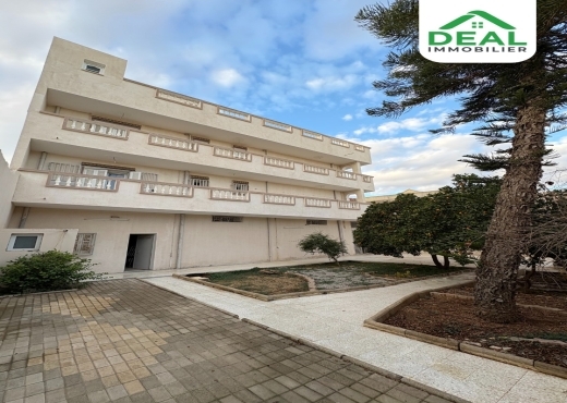 villa À Vendre à SOUSSE - للبيع فيلا R+2 بمساكن – شارع سيدي عبار - Immobiliere.tn - Photo 3