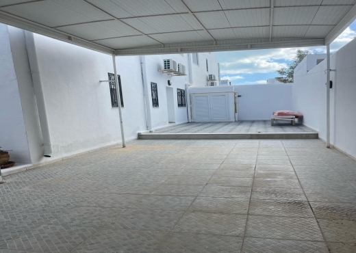 villa À Vendre à NABEUL - A vendre a Hammamet zone théâtre une villa s+4 - Immobiliere.tn - Photo 9