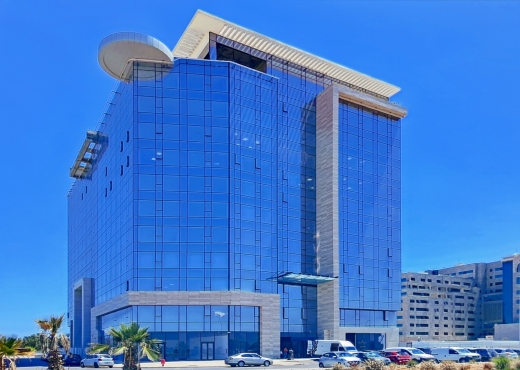 Un bureau au design remarquable pour 2 personnes à Tunis, Le Golfe de Tunis