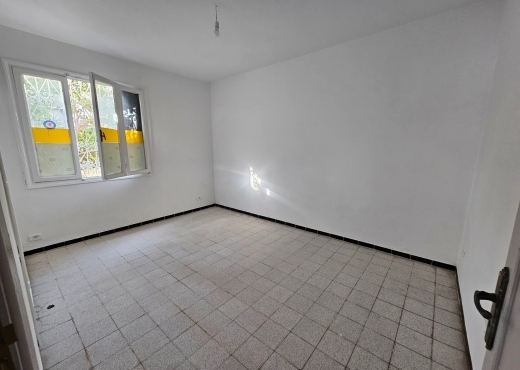 📍 EL  MENZAH 5 : REZ-DE-CHAUSSÉE DE VILLA S+3 A U