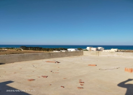 a vendre a la plage elhaouaria clé en main