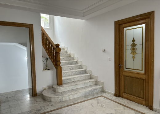 duplex À Louer à TUNIS - A Louer Lac 2 Triplex de charme - Immobiliere.tn