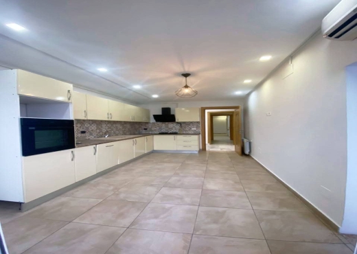 A Vendre Appartement S+3 Sfax