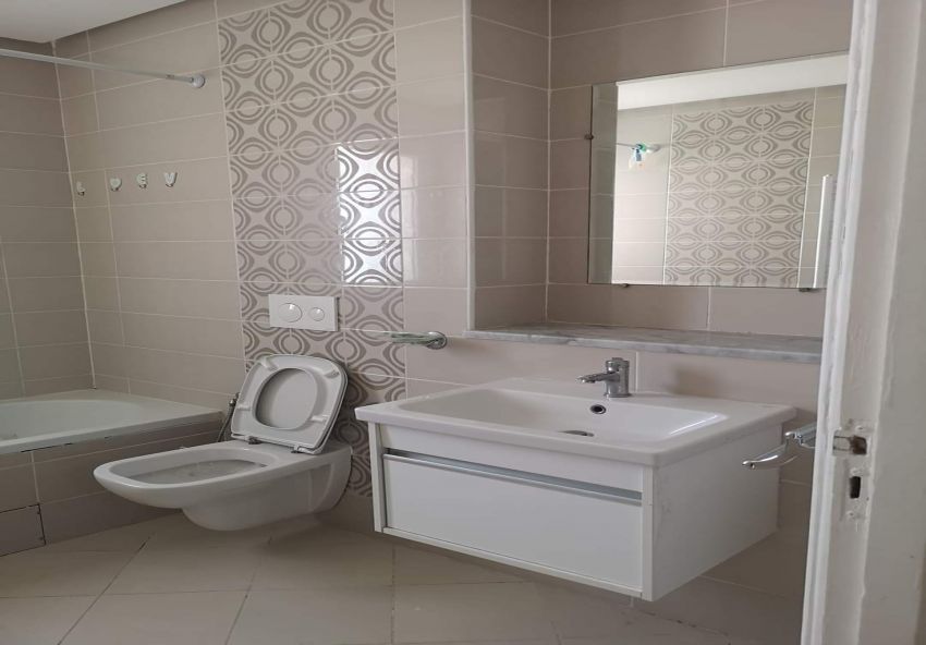 A Louer un appartement haut standing S+2 jamais habité situé à Mourouj 6