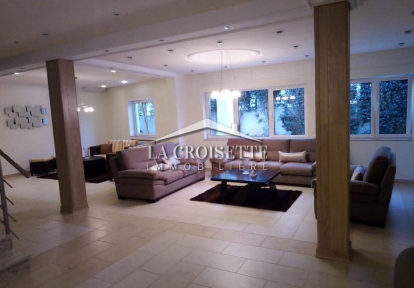 Villa S+5 A  la soukra MVV0162