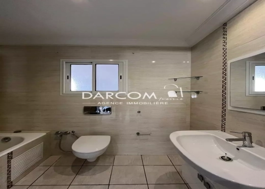 à louer s+3 de 190 m² aux Jardins