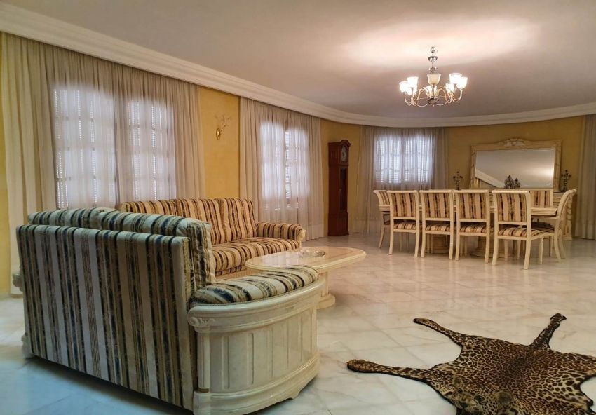 villa  S+6 Choutrana 3  vente Flash terrain  1890 m