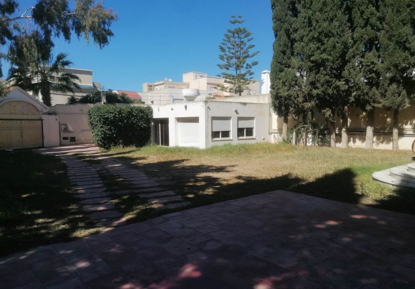 villa S+6 Route de Gammarth  standing Moderne