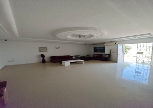 maison sur deux niveaux