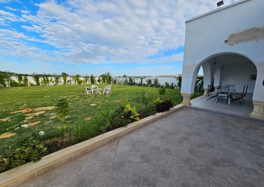 KALAATE ANDALOUS - BORJ  YOUNES , ARIANA : UNE VIL