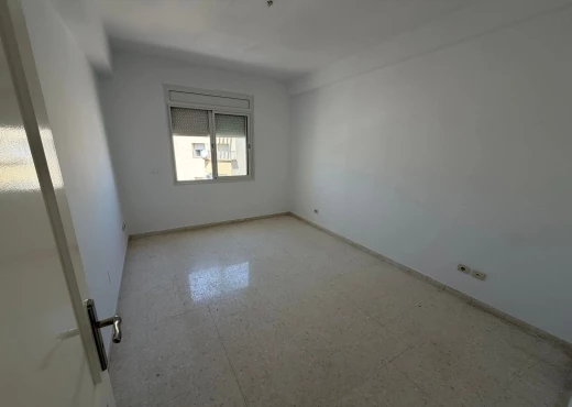 Appartement À Vendre à ARIANA - 📍ARIANA  :  APPARTEMENT S+2  A VENDRE - Immobiliere.tn - Photo 2