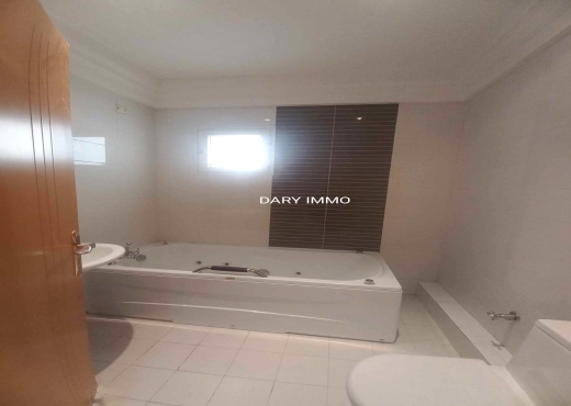 A vendre Appartement S4 El Menzah7