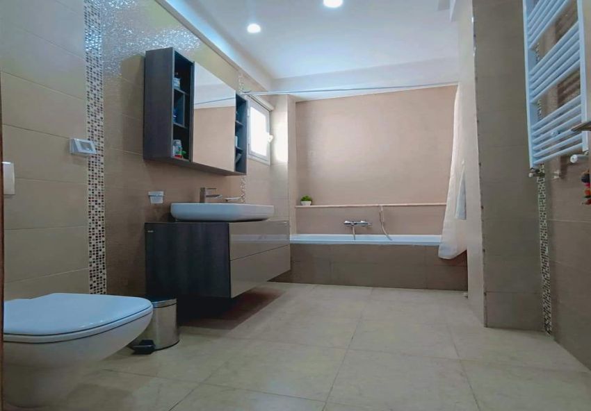 A vendre S+3 Elbousten Sfax