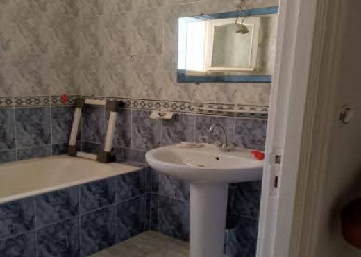 A Vendre Appart S+2 Cité Ettahrir
