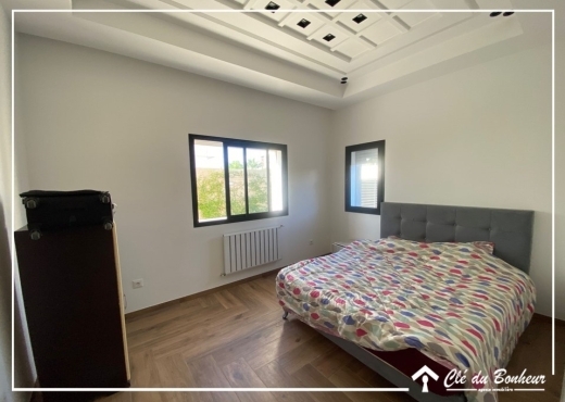 une bellle villa avec piscine à chotrana 3